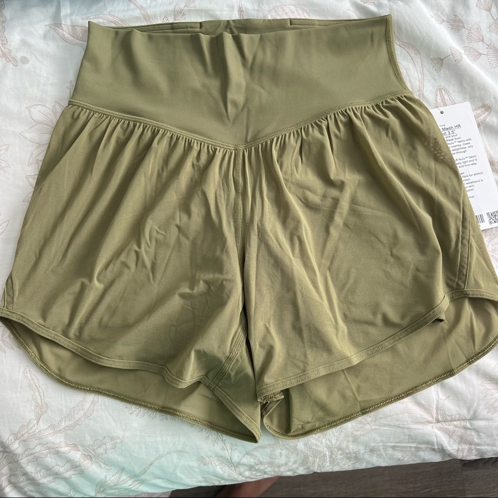 Lululemon Nulu and Mesh High Rise shorts 6 NWT